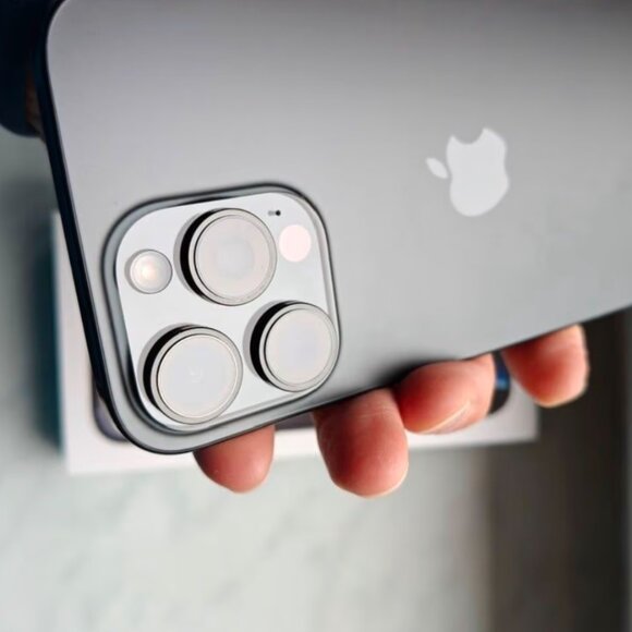 Iphone 16 Pro Max 256 GB - Picture 4 of 5